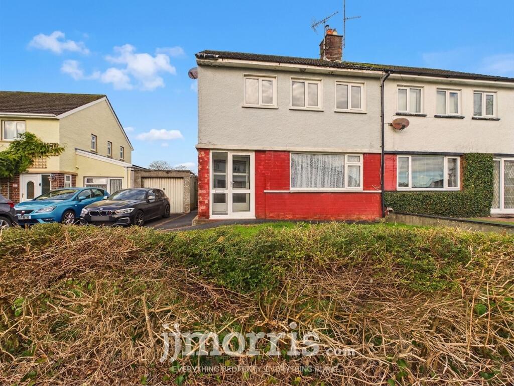 3-bed semi-detached on St. Martins Park, Haverfordwest, SA61, £165,000