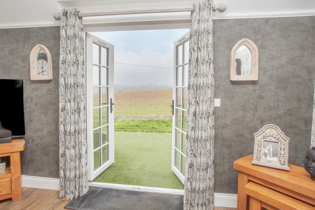 House in Wealden, Roebuck Park, Hellingly - View 4