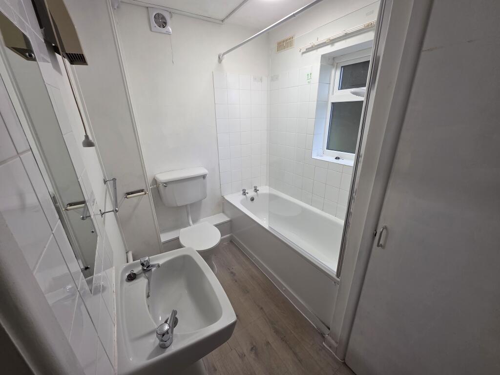 Apartment in Bath - More