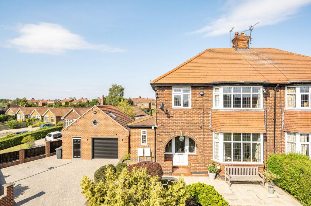 Main image of property: Yearsley Grove, Huntington, York, North Yorkshire, YO31 9BX