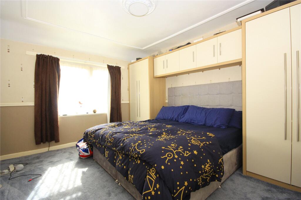House in Havant, Hampshire - More