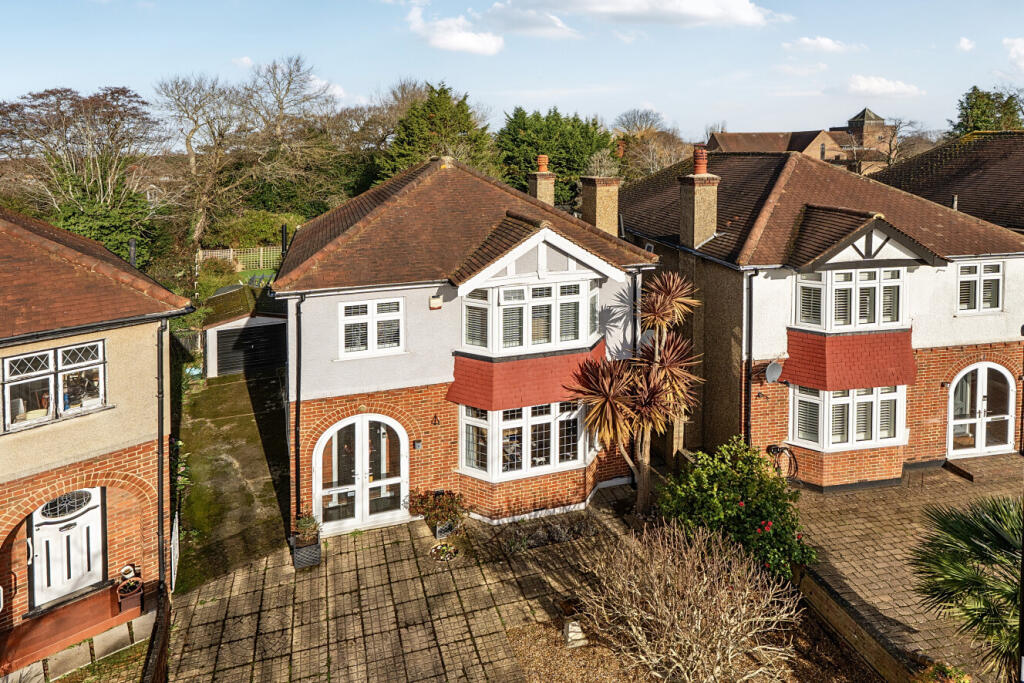 Main image of property: Graham Close, Shirley, Croydon, CR0