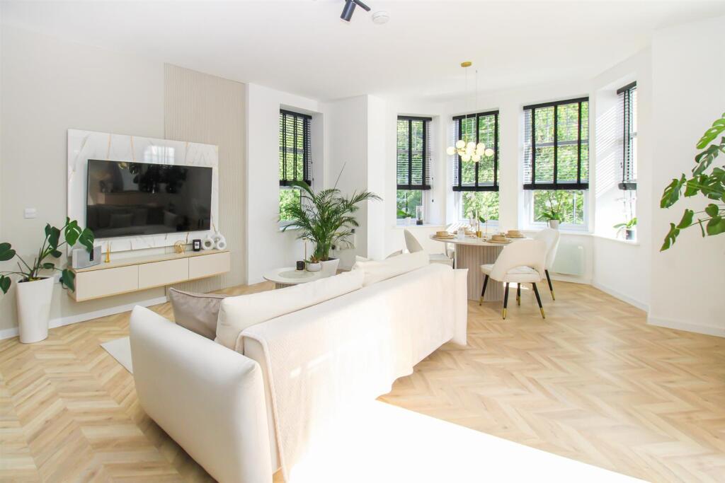 Apartment in Wakefield, West Yorkshire - View 3
