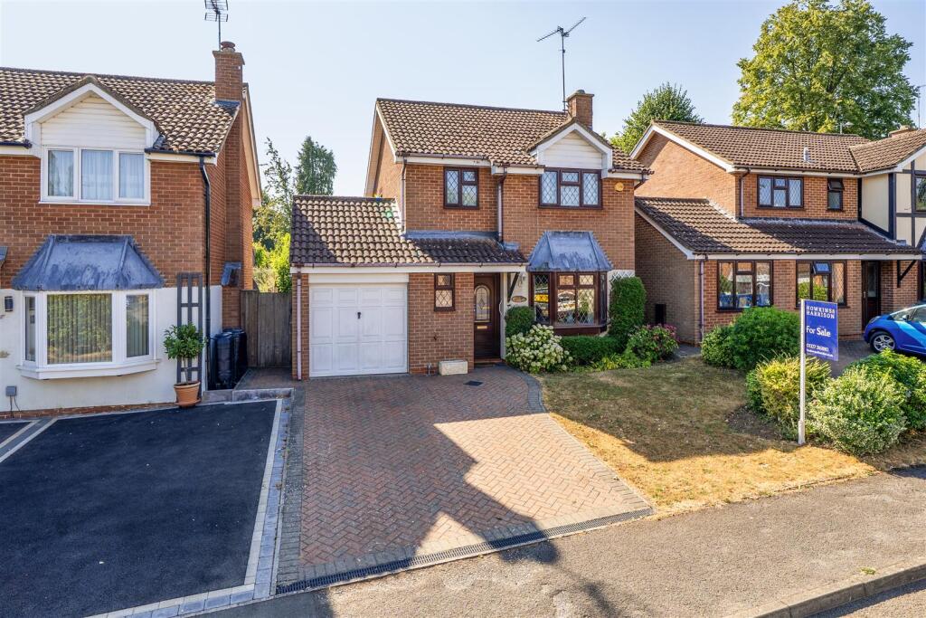 Main image of property: The Dingle, Daventry, NN11