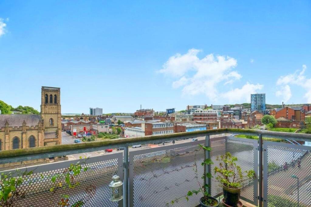 Apartment in Sheffield - More