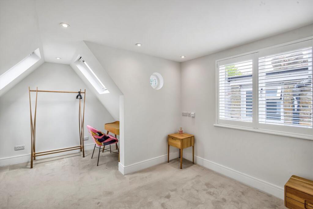 Apartment in London - View 4