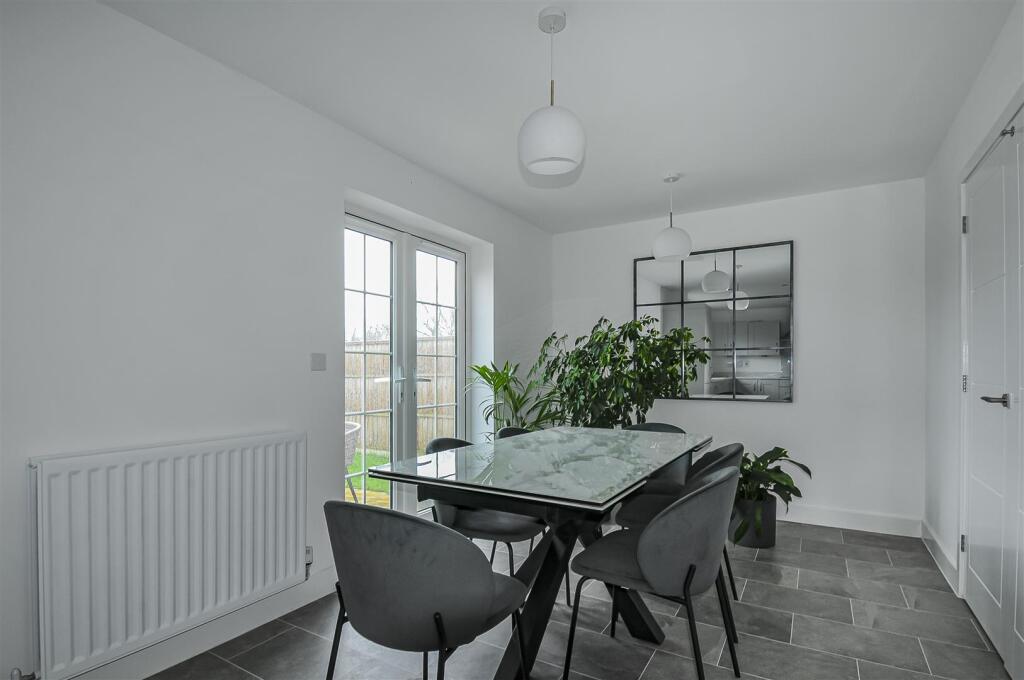 Additional image 7 of Cane Drive, Bricket Wood, St. Albans