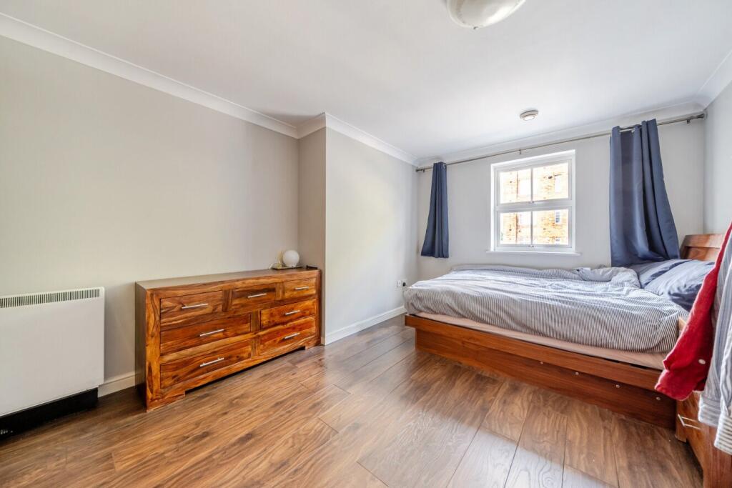 Apartment in London - View 5