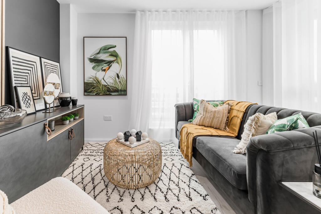 Meridian Way, London N18 3HF - View 2