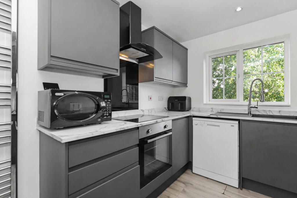 Apartment in Vale of White Horse, Wootton Village, Wootton - More