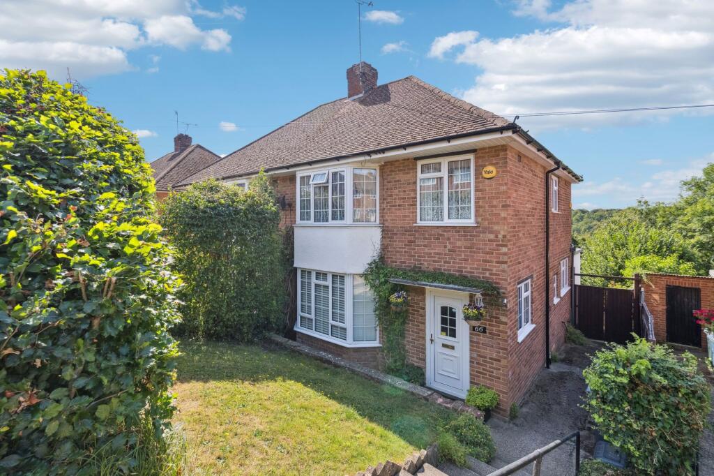 3-bed house on Highwood Avenue, High Wycombe, HP12, £400,000