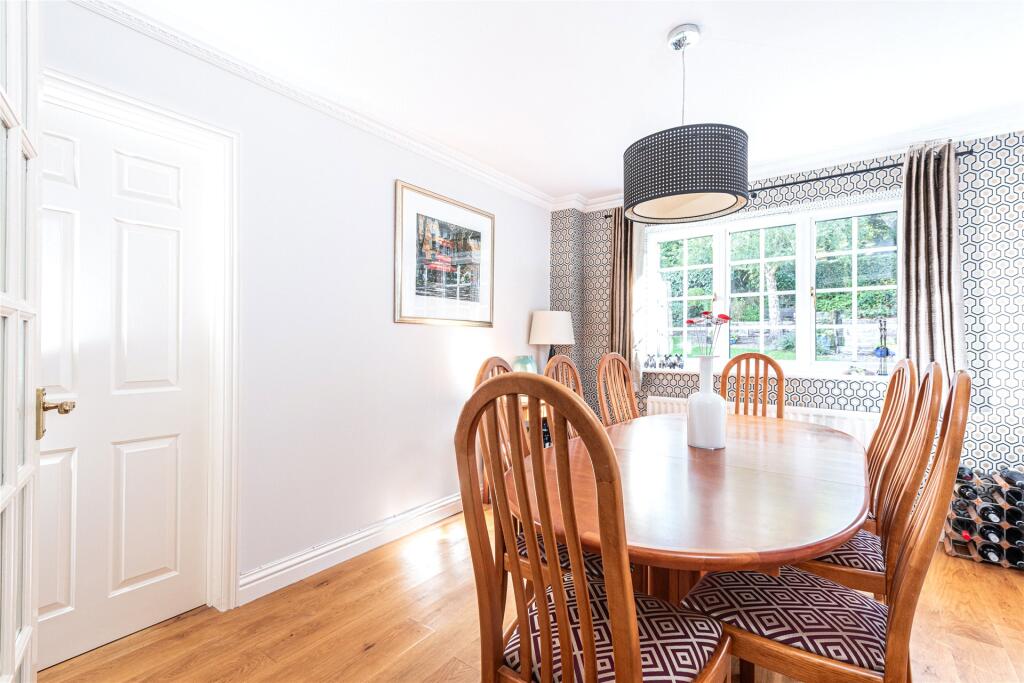 Woodbank, Loosley Row, Princes Risborough, Buckinghamshire, HP27 photo 4