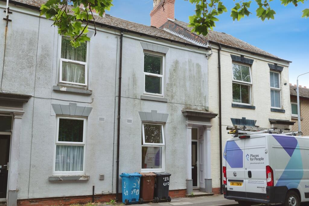 Main image of property: Leonard Street, Hull