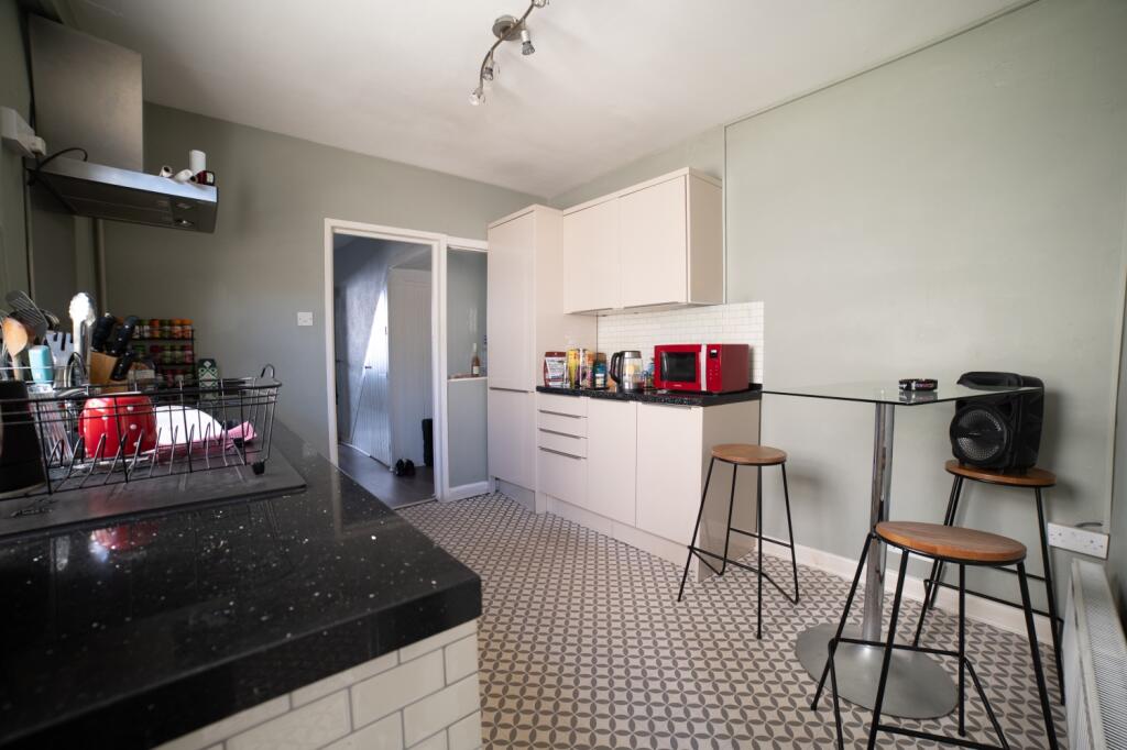 Apartment in Cardiff, Adamsdown - More