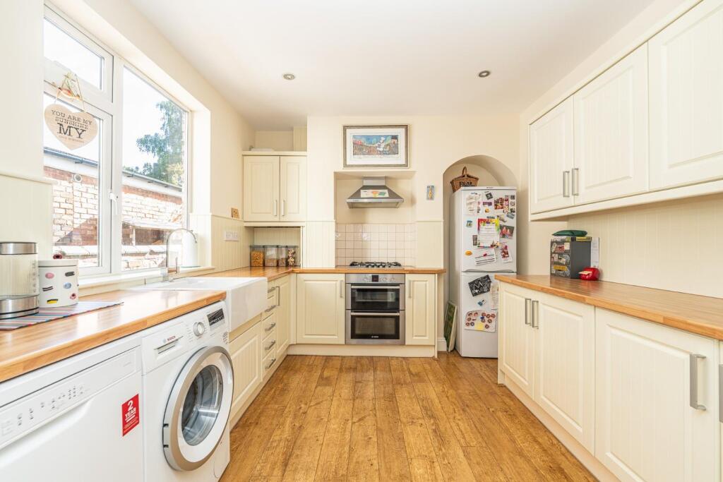 House in Walsall, West Midlands - View 3