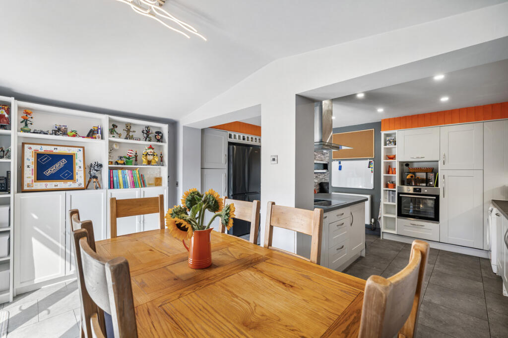 House in North Kesteven, Cranwell, Brauncewell and Byard's Leap - More
