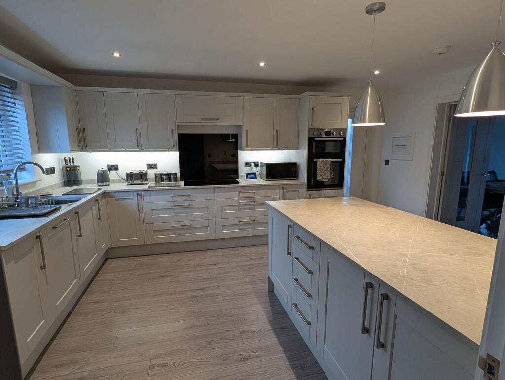 House in Plymouth - View 3