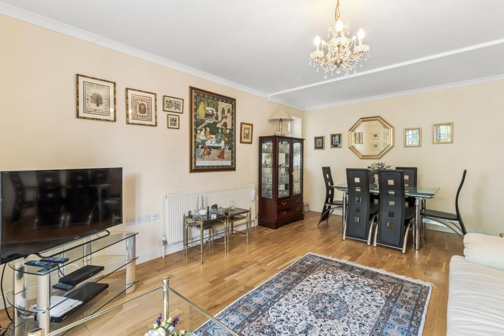 Apartment in Harrow - View 3