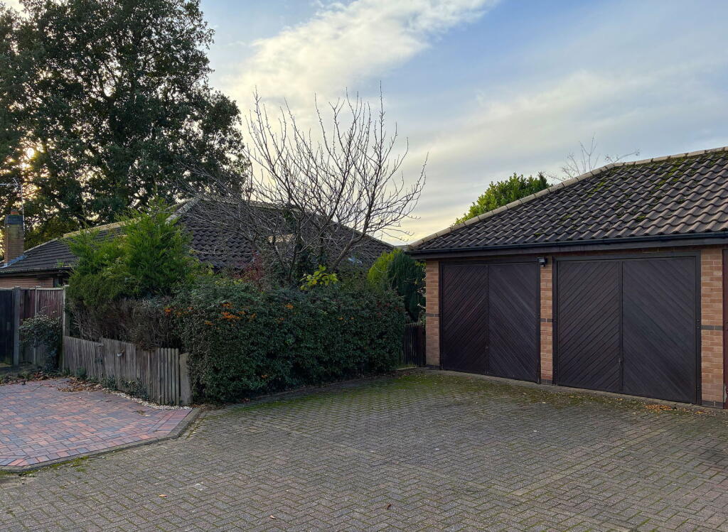 3-bed detached on 2 St Stephens, Close, Borrowash, Derby, DE72 3HU, £375,000