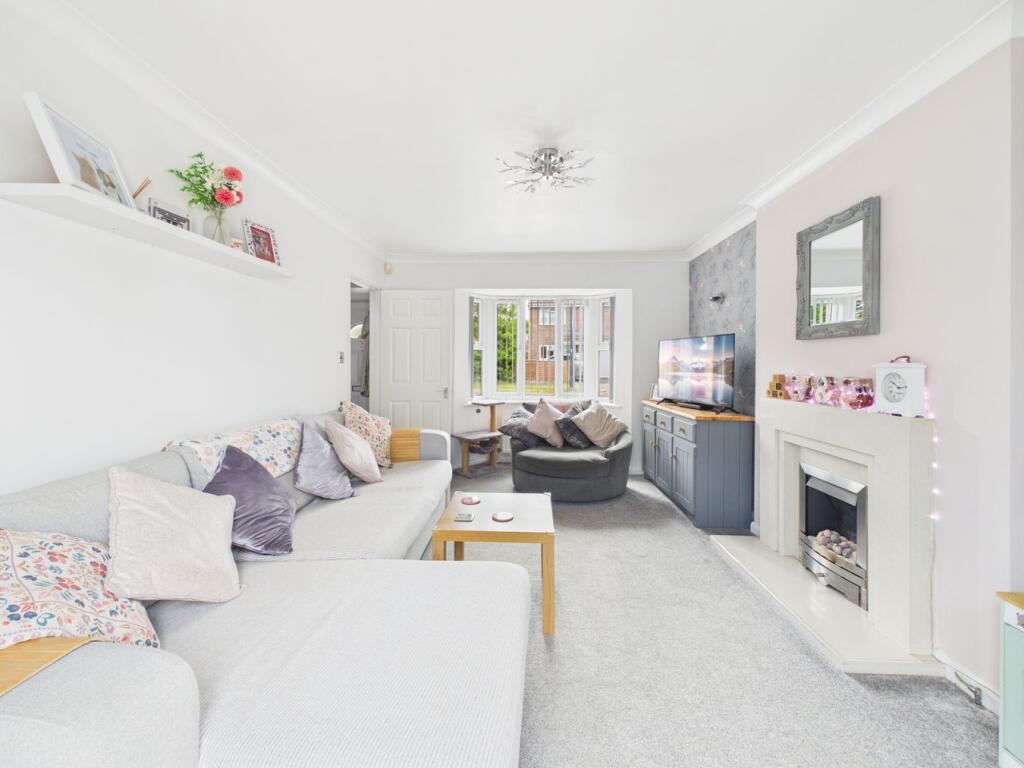 House in Weston-super-Mare, Milton - More