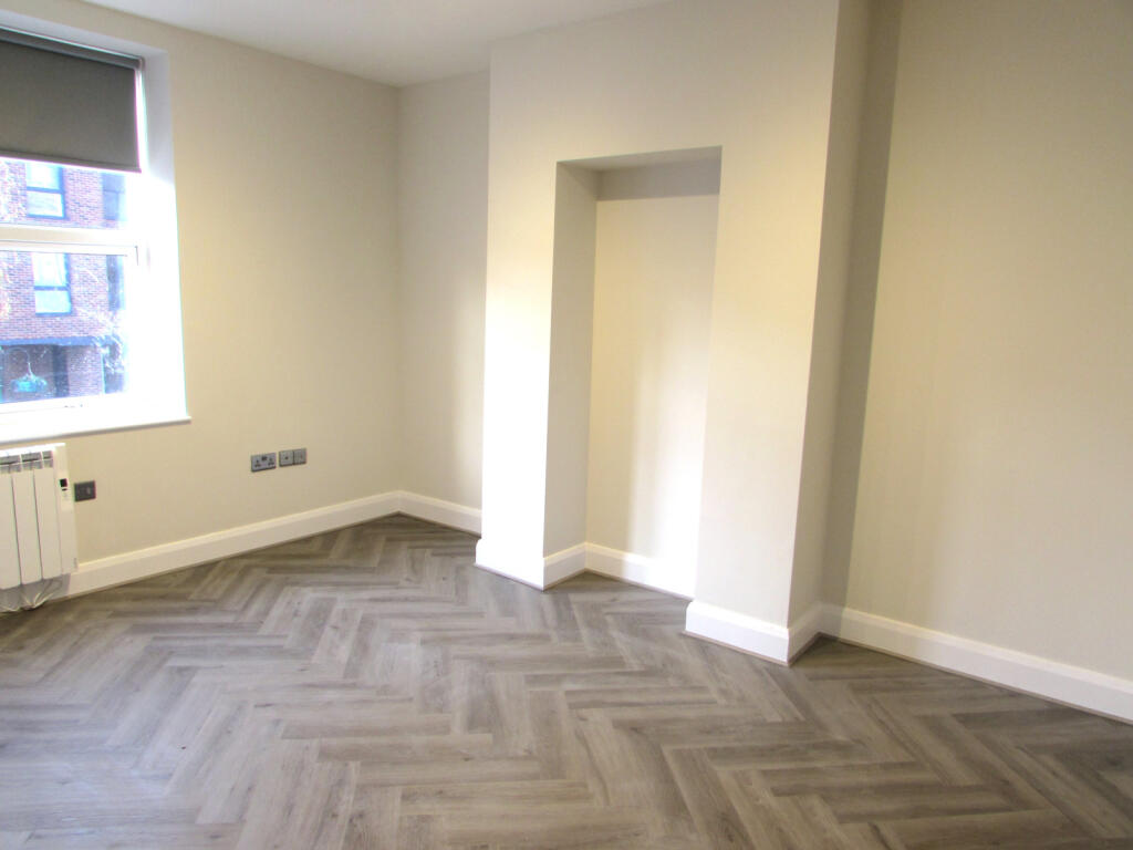 Apartment in Harrow - View 4