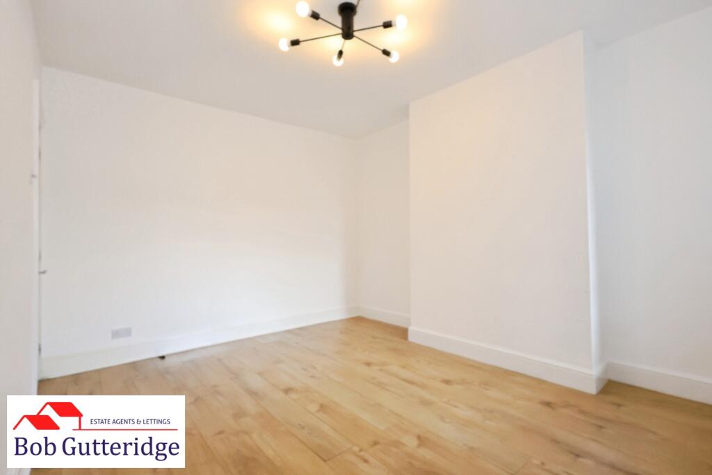 House in Stoke-on-Trent - More