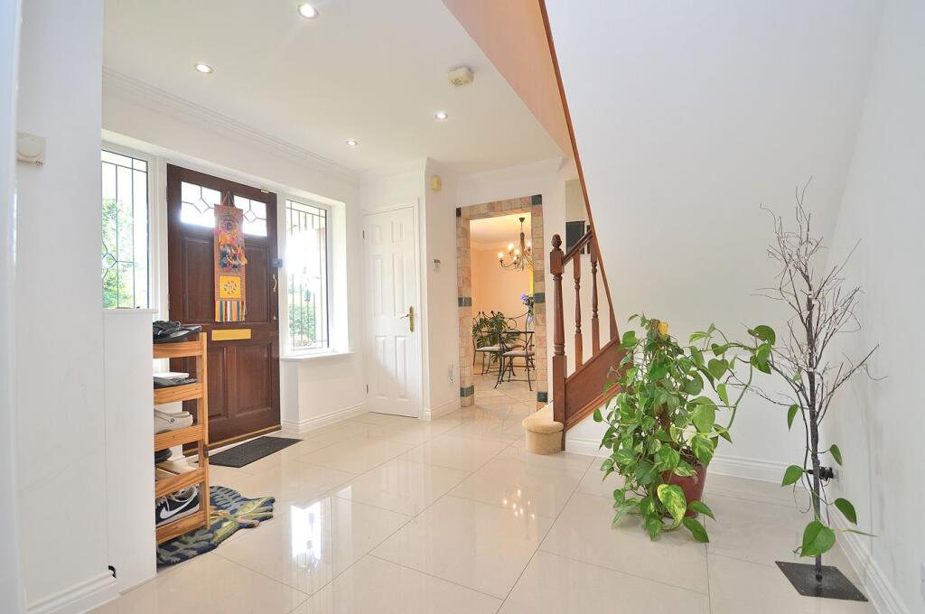 House in Northampton, West Northamptonshire - View 5