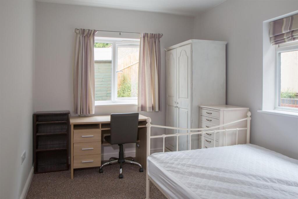 Apartment in Derby - View 5