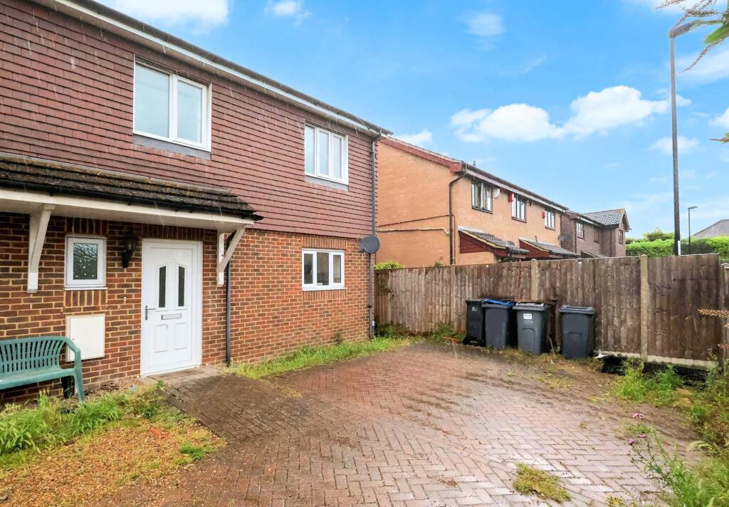 Main image of property: The Glade, Shirley