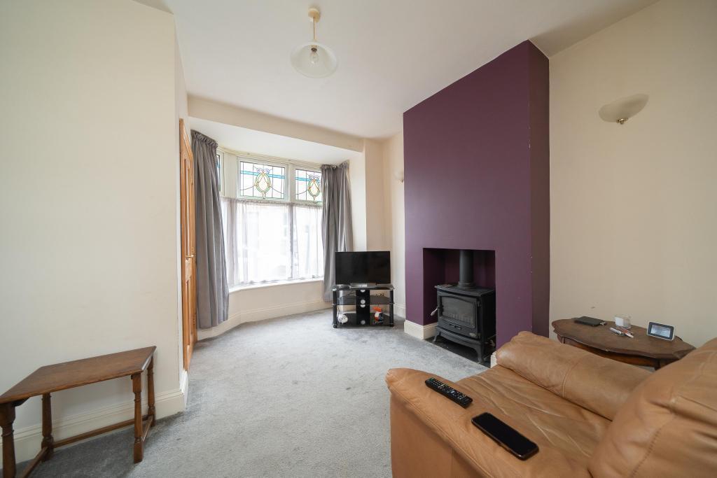 House in High Peak, Fairfield - View 3
