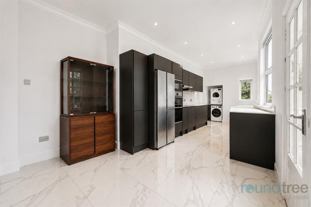 House in London - View 4