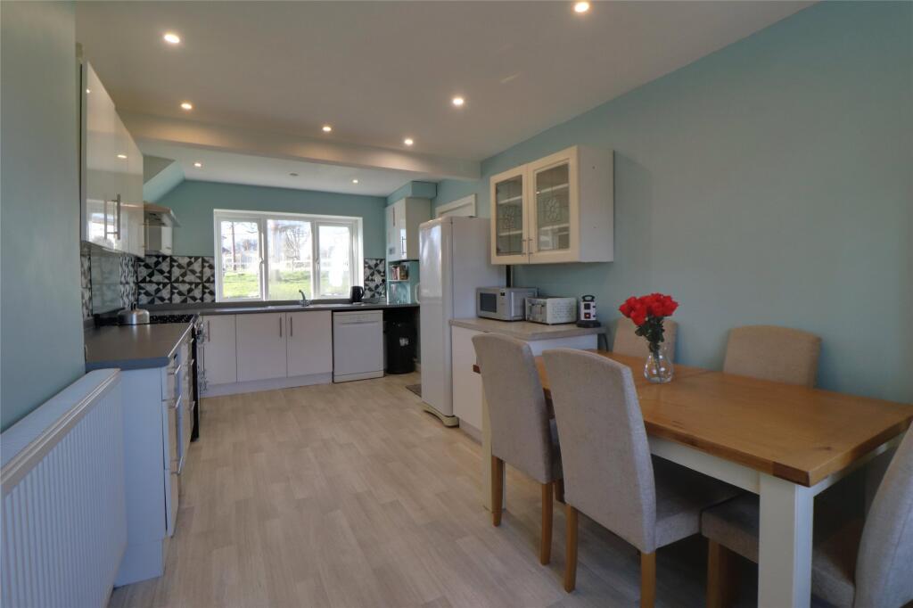 Alamein Avenue, Doniford, Watchet, Somerset, TA23 photo 3