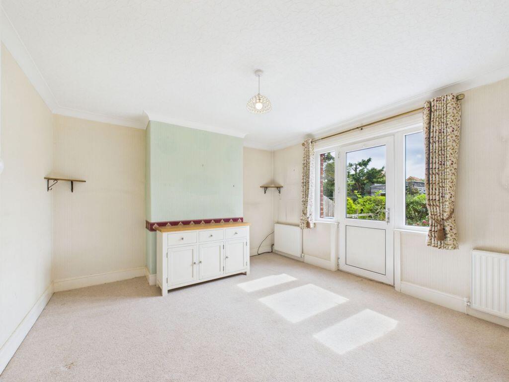 64 Stakesby Road, Whitby photo 2