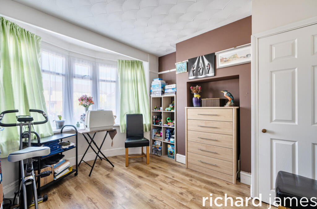 House in Swindon, Rodbourne Cheney, Central Swindon North - More
