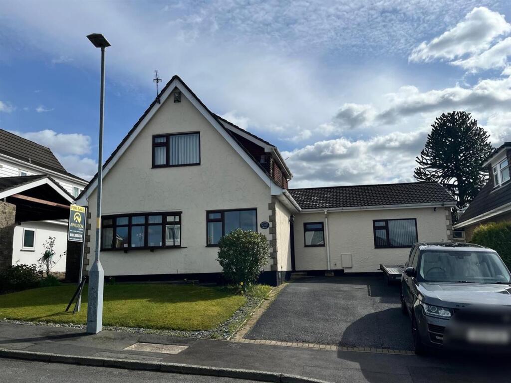 Main image of property: Foxhill Drive, Stalybridge