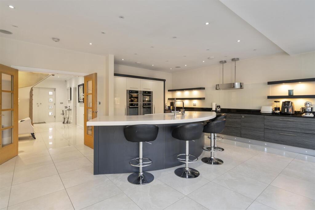 Additional image 2 of Avenue Road, Dorridge, Solihull