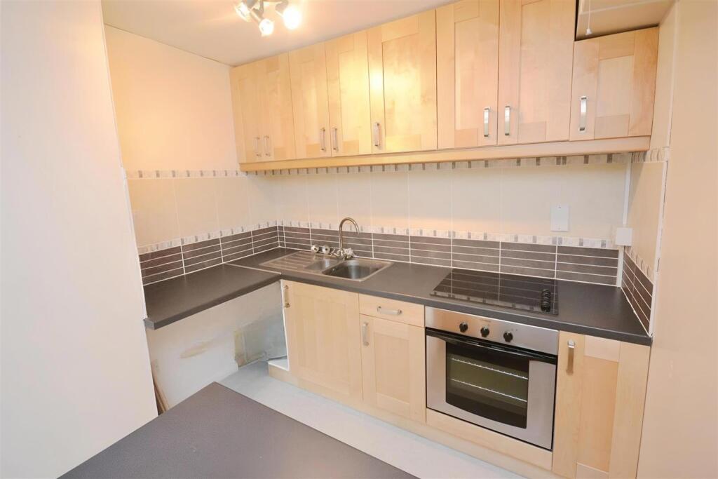 Apartment in Stevenage - View 4