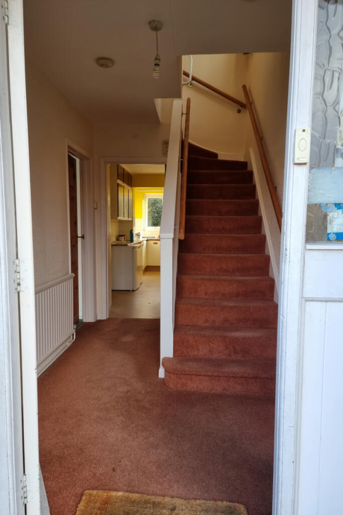 St Elizabeths Avenue, Southampton, SO18 photo 3