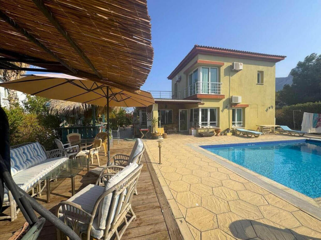 Main image of property: Karsiyaka, Girne