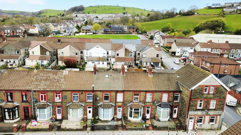 3-bed terraced on Thomas Street, Abertridwr, £175,000