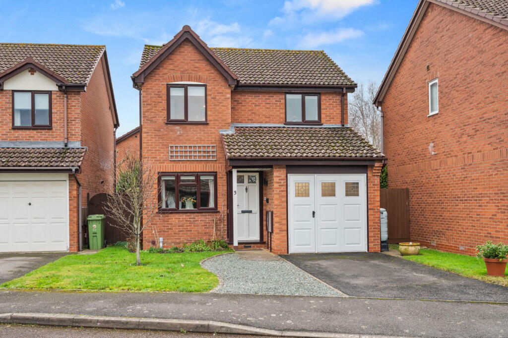Main image of property: Chiltern Avenue, Bishops Cleeve, Cheltenham, GL52