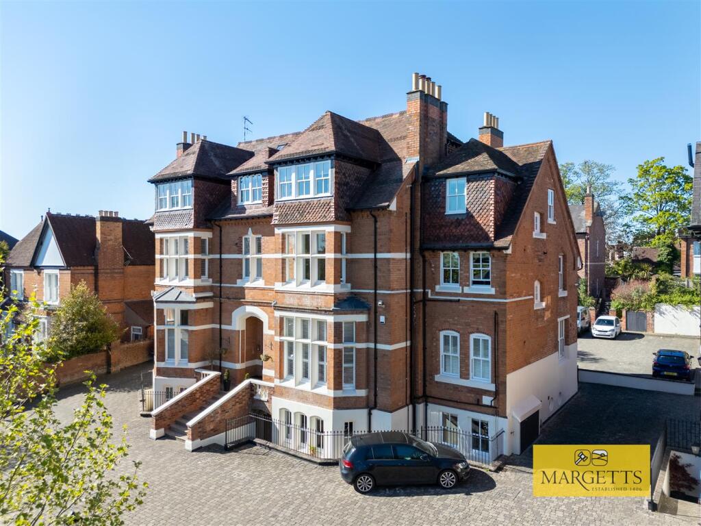 Main image of property: Southcotes, Warwick New Road, Royal Leamington spa