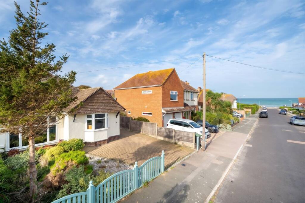Main image of property: Queens Avenue, Birchington