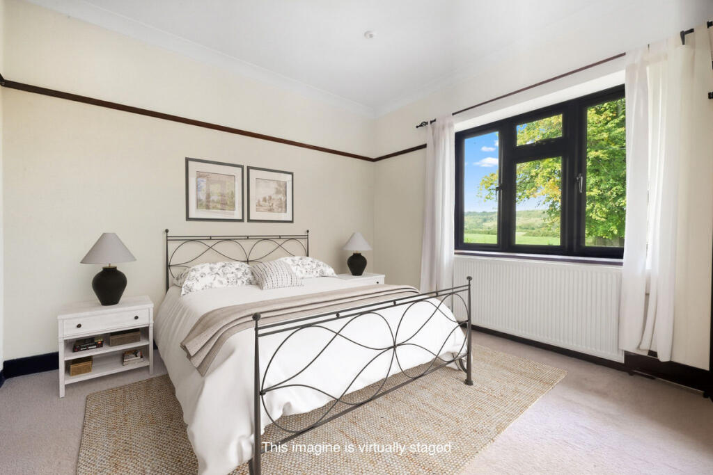 House in Tonbridge - View 4