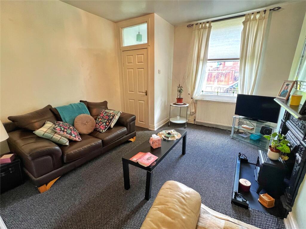 House in Tameside, Greater Manchester - View 5
