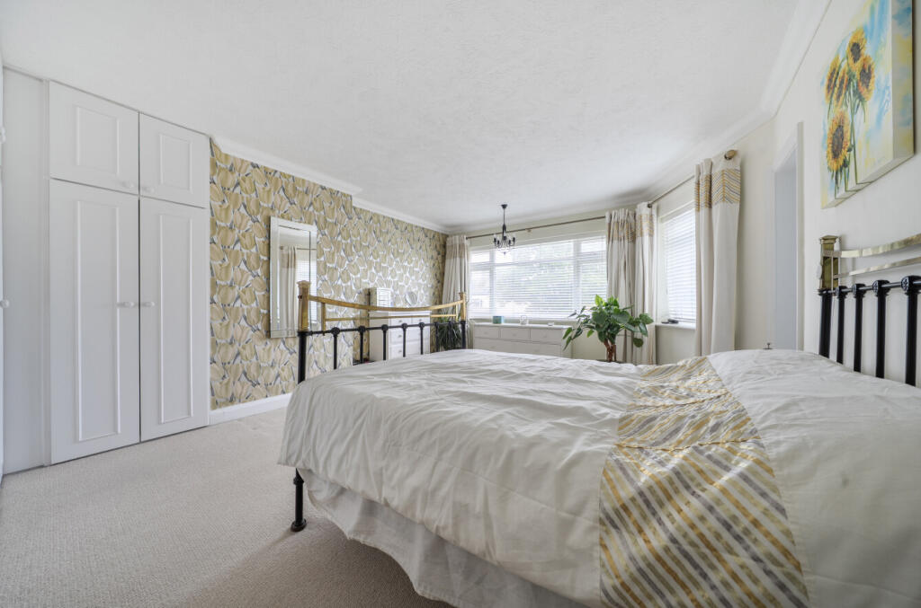 Trent Road, Goring-by-Sea, Worthing, West Sussex, BN12 photo 4