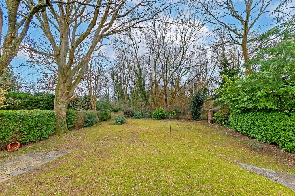 Additional image 7 of Mayflower Road, Park Street, St. Albans