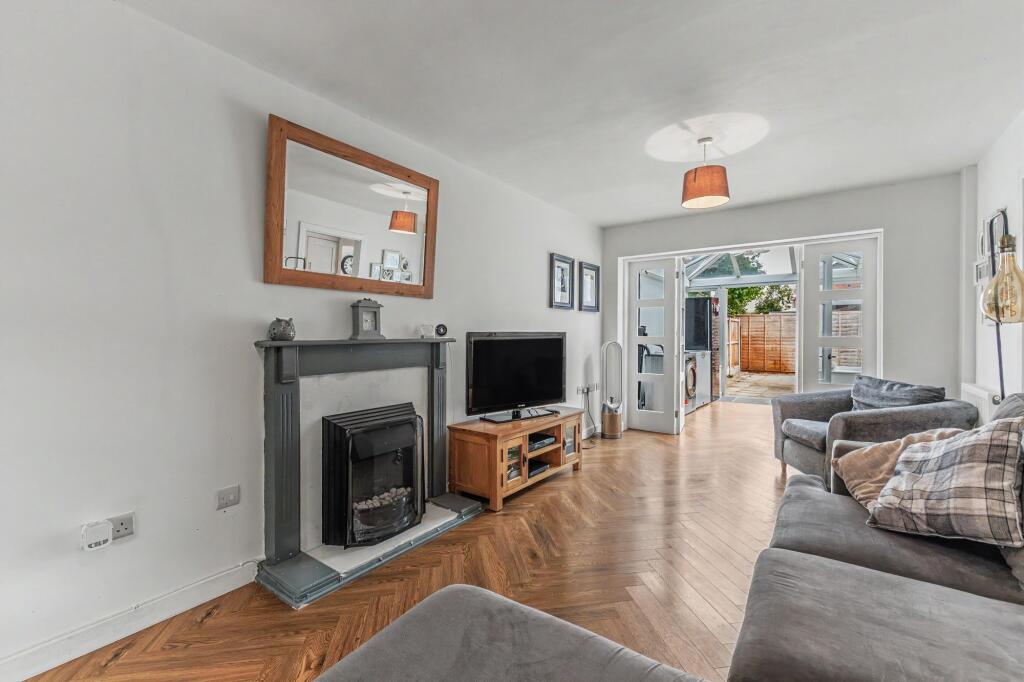 Blacksmiths Close, South Littleton, WR11 photo 3