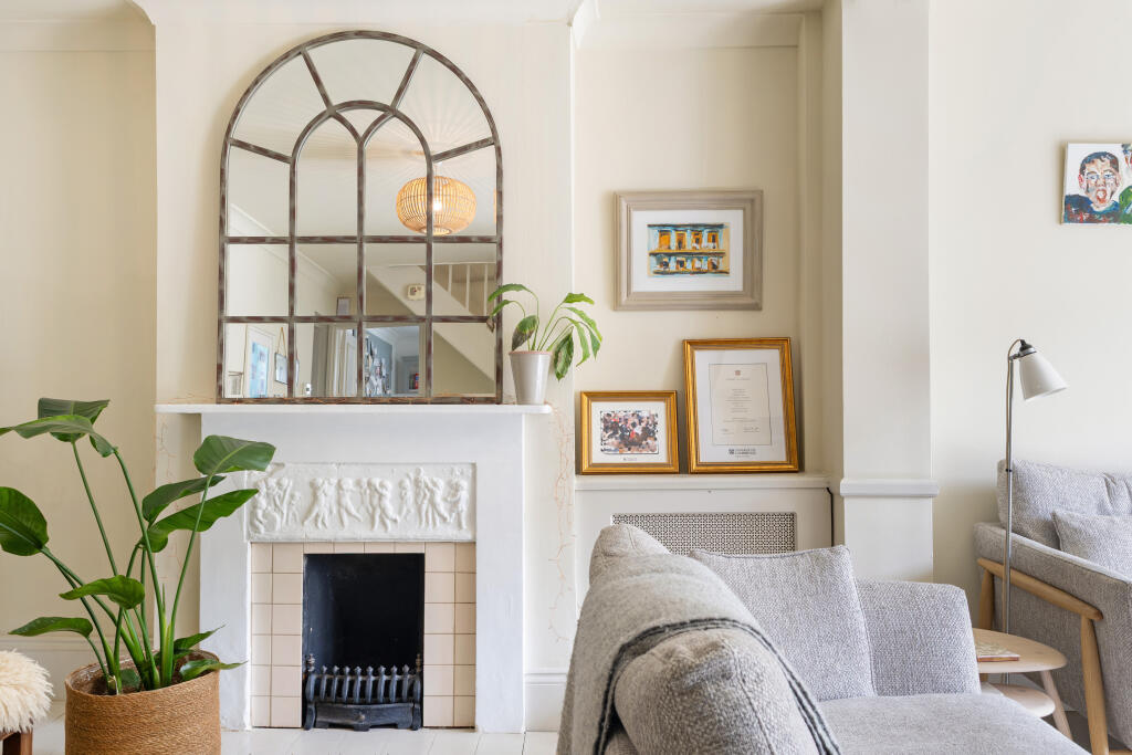 House in Twickenham - View 5