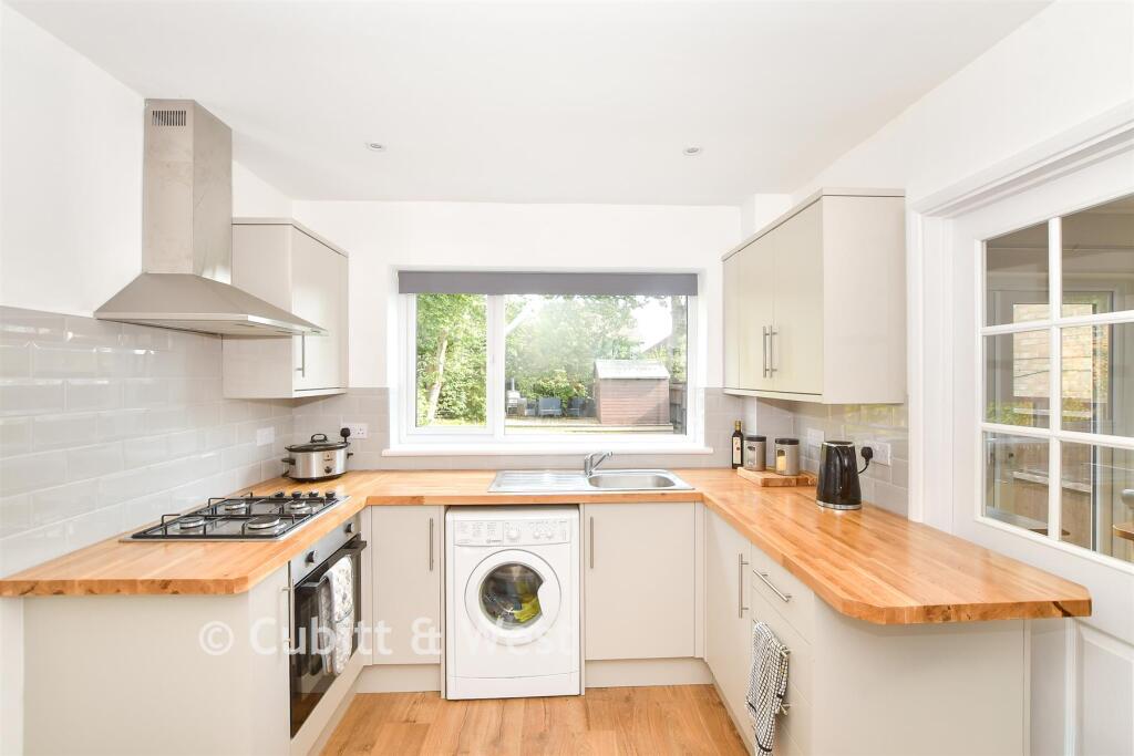 House in Tonbridge - More